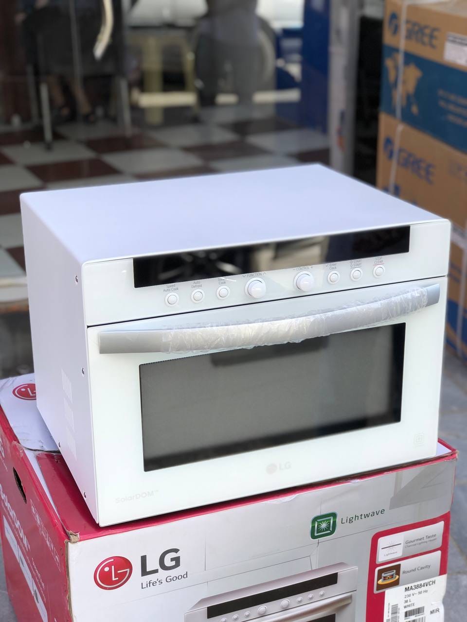 سولاردام ال جی مدل MA3884VC ظرفیت ۳۸ لیتر LG سفید